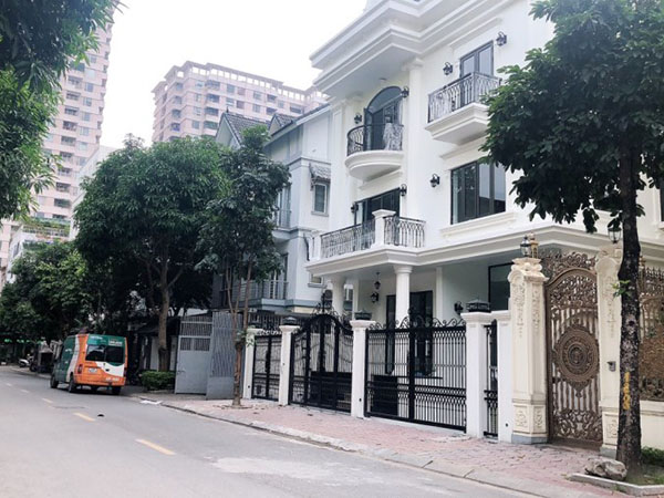 3 Hình ảnh biệt thự mặt tiền phố Thọ tháp