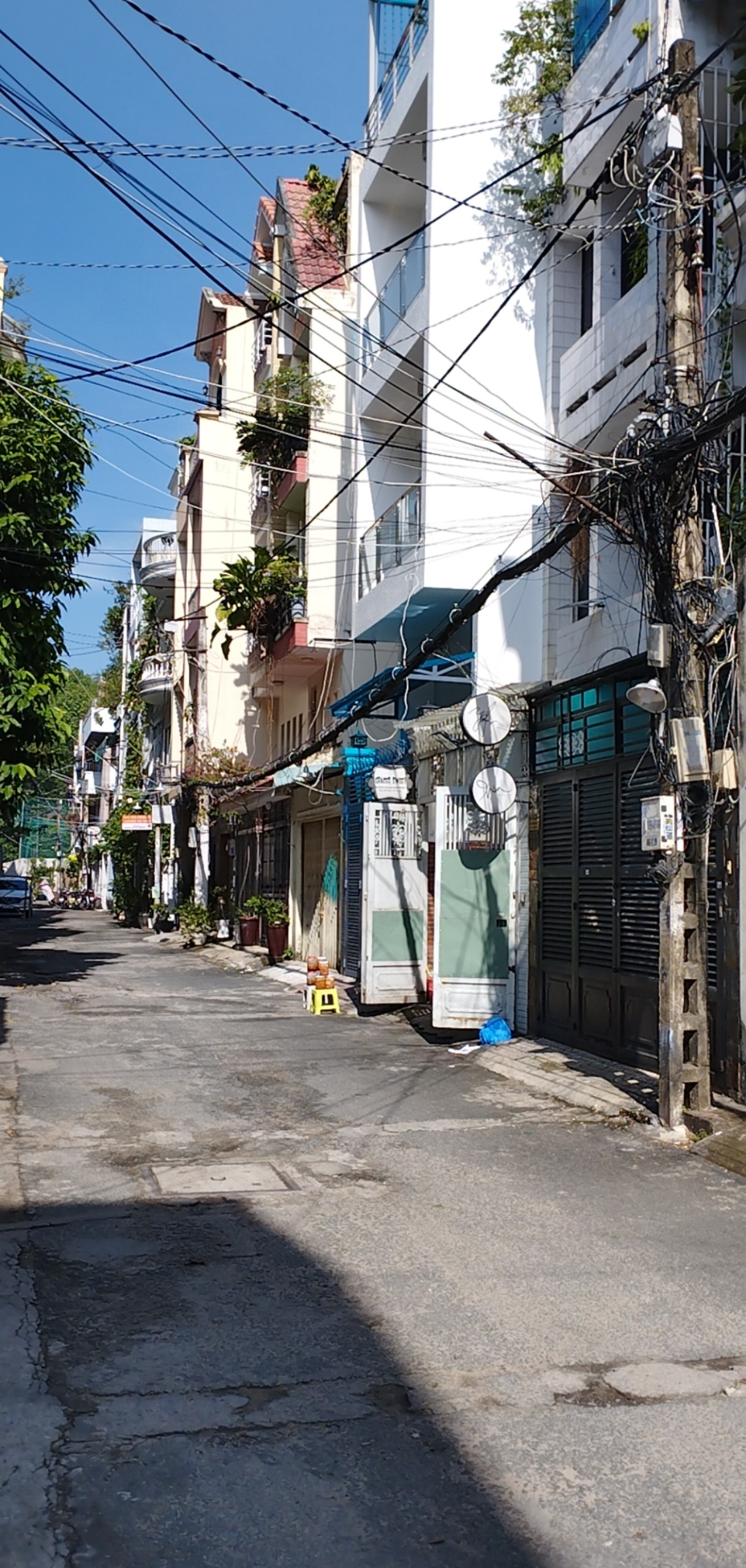 Định cư Úc cần bán gấp CHDV - Hồ Văn Huê - 100m2 - 4 tầng TN 50tr/th giá 16 tỷ TL