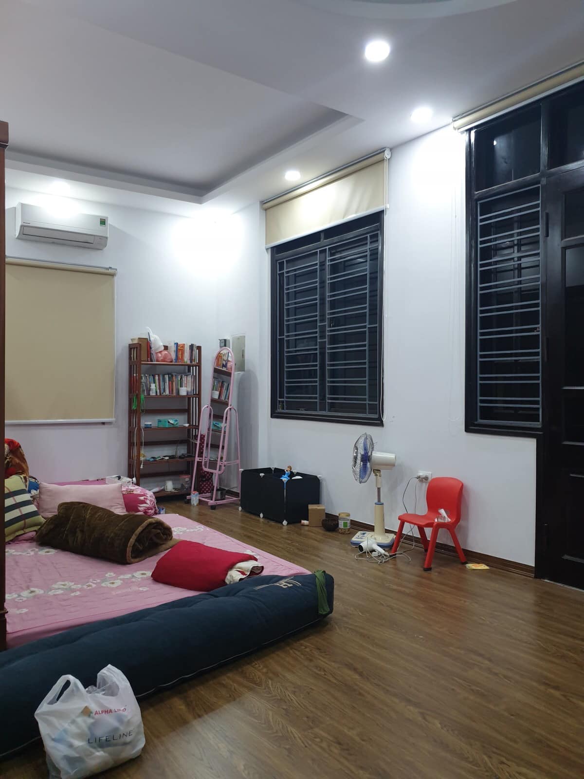 Cực Hiếm Bán Nhà riêng rẻ nhất Phố Trần Quốc Vượng, Cầu giấy 60m 4 tầng Chỉ 4,x tỷ