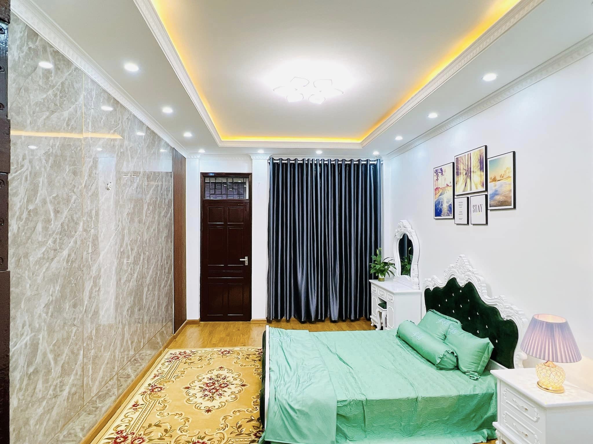 VIP NGUYỄN CHÍNH - Ô TÔ ĐỖ CỬA - 37M x 4T x MT 4M - GẦN PHỐ.