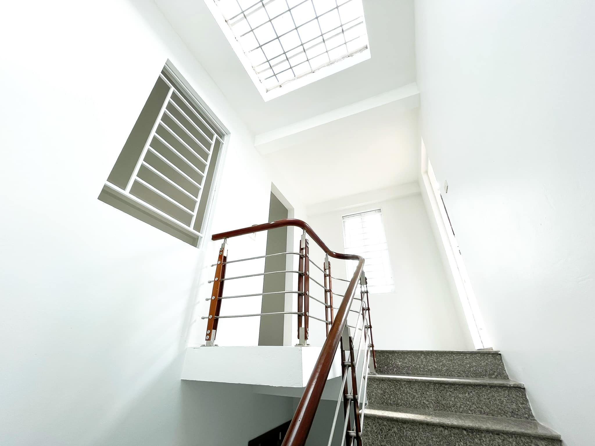 Bán nhà riêng phố Phùng Chí Kiên - ngõ rộng thoáng - yên tĩnh -50,5m - 5 tầng