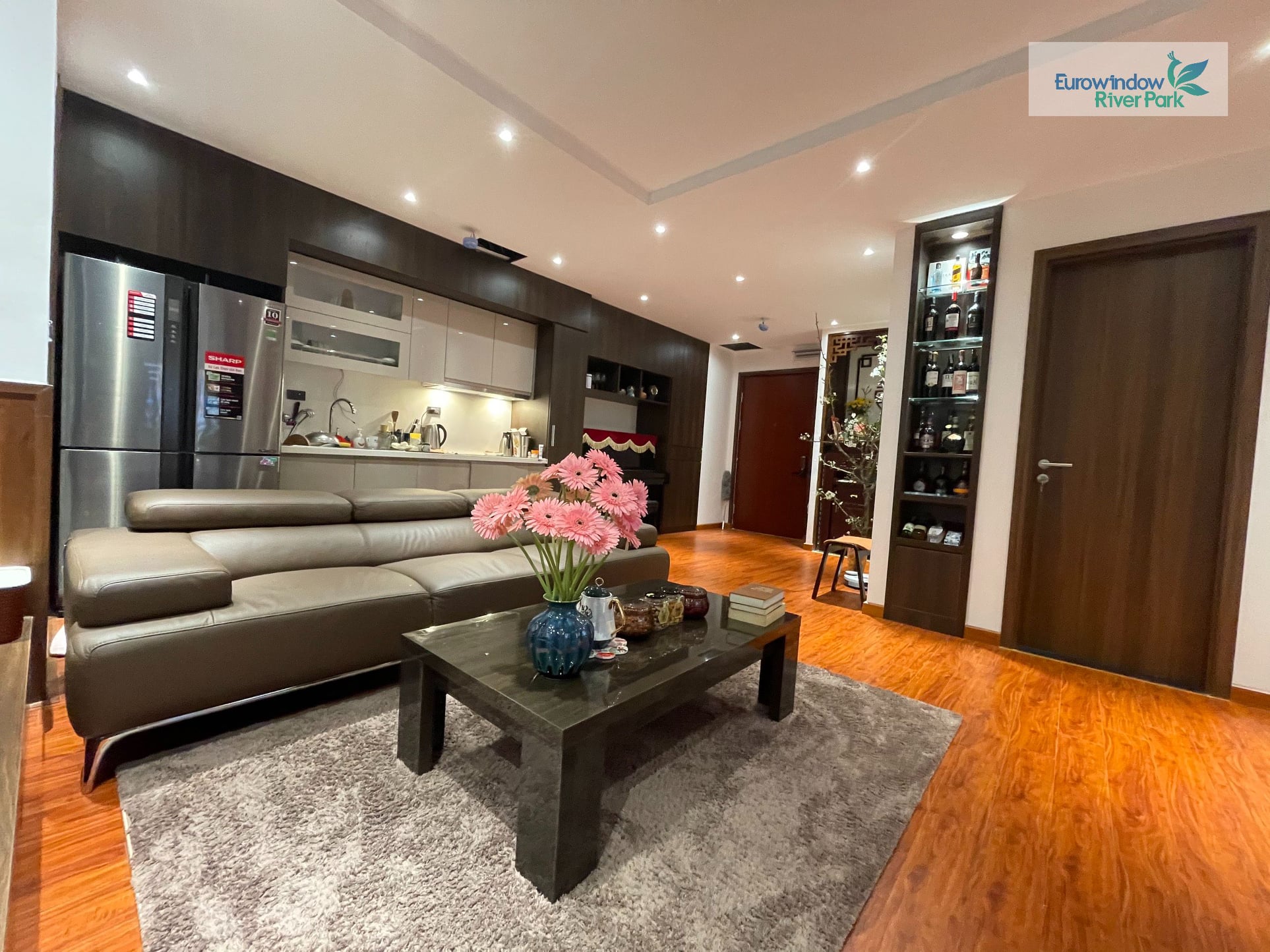 Sở hữu ngay căn 3 ngủ, diện tích 99m2, tặng nội thất khi về ở