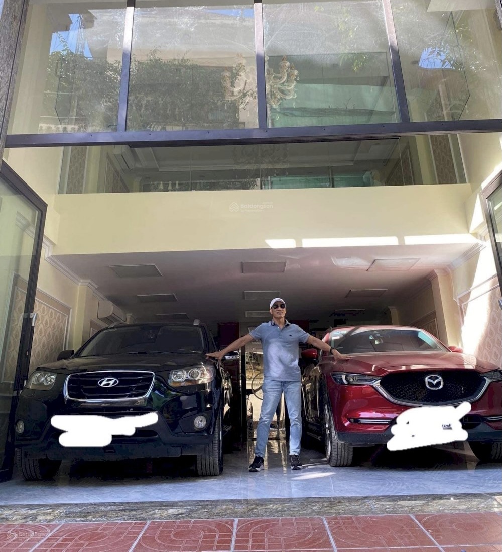 NGUYỄN VĂN HUYÊN 62M2 - 8 TẦNG - GARA 2 Ô TÔ - THANG MÁY - KINH DOANH