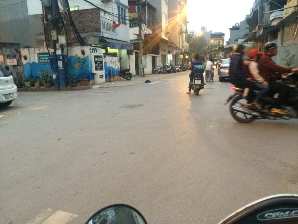 Ô tô tránh lô góc hiếm mặt tiền rộng đường đẹp vỉa hè lớn Đội Cấn – Ba Đình nhỉnh 10 tỷ có đất xây nhà.