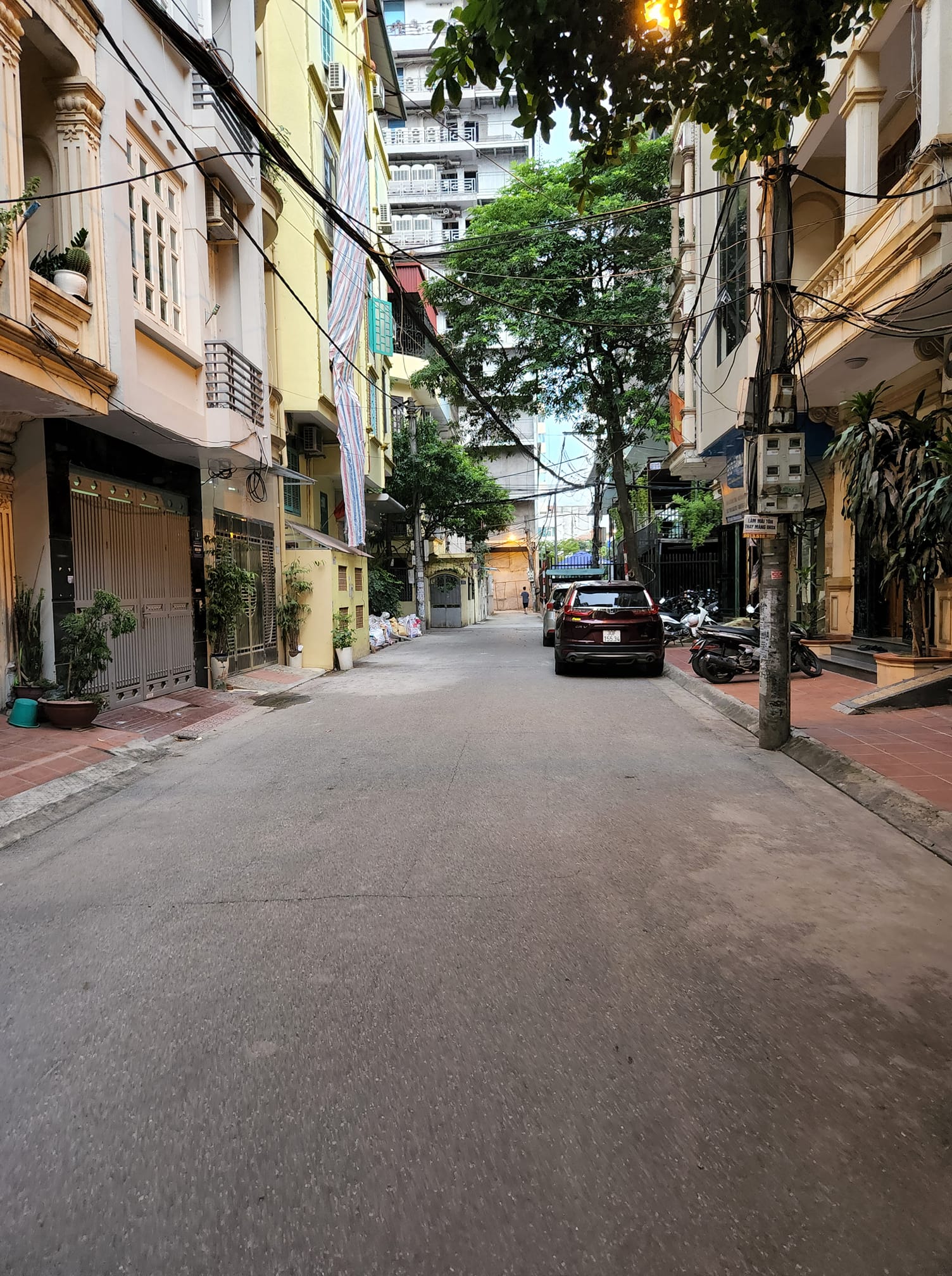 Bán nhà ngõ 1 TRẦN QUỐC HOÀN, CẦU GIẤY, THÔNG SỐ, VỊ TRÍ ĐẸP 50m2, 5T, MT 4.2 13,5 tỷ.