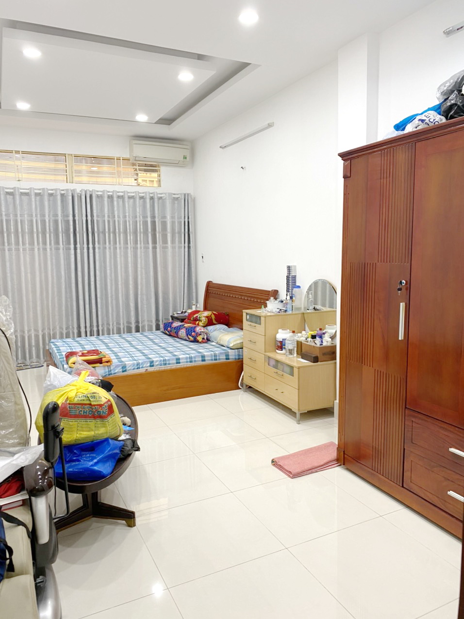 Nhà bán Nở hậu Hẻm 417 đường An Dương Vương P3, Quận 5