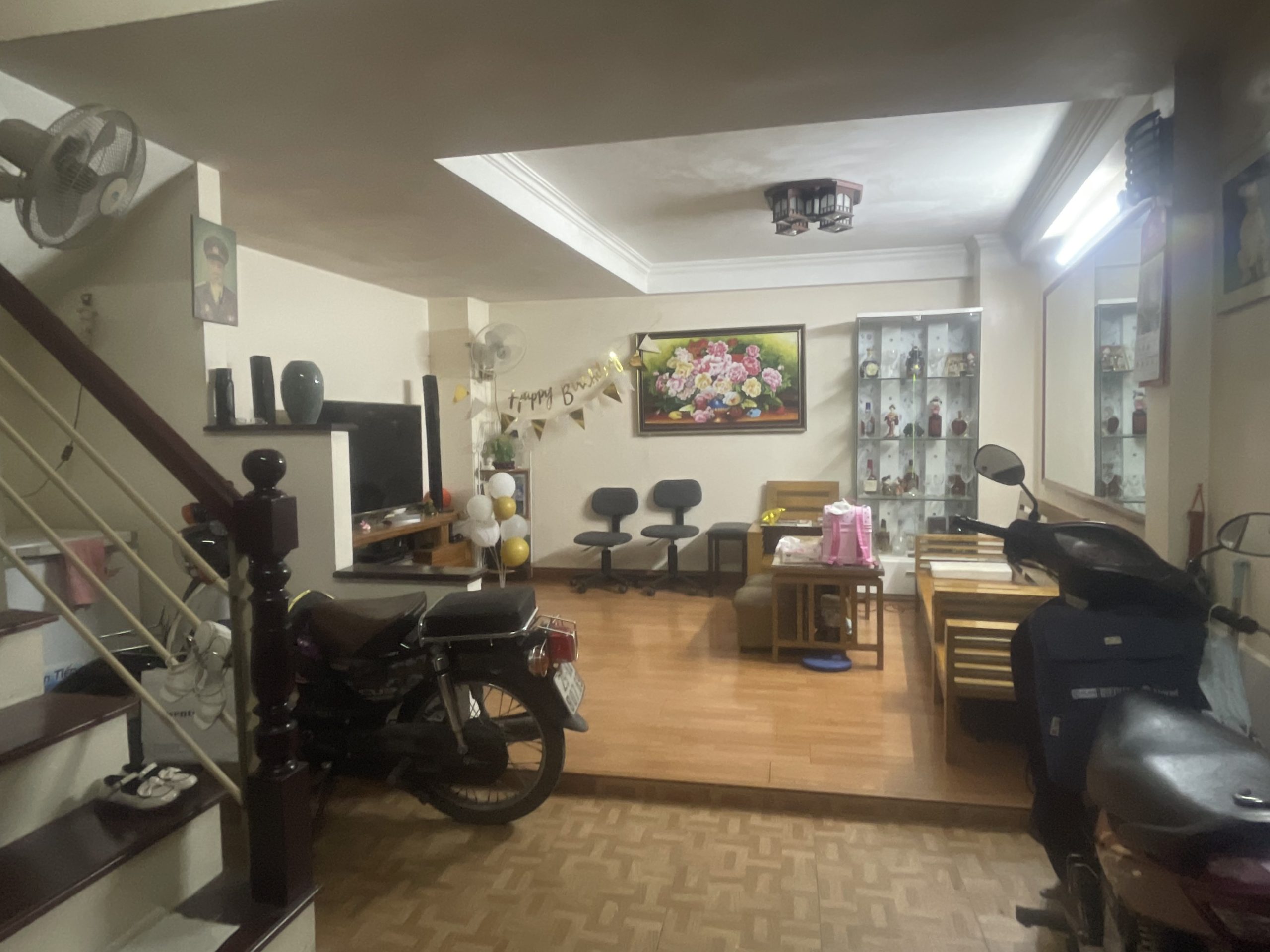 NHÀ ĐẸP KHƯƠNG ĐÌNH Ở LUÔN, GIÁ CỰC ĐẸP, GẦN PHỐ