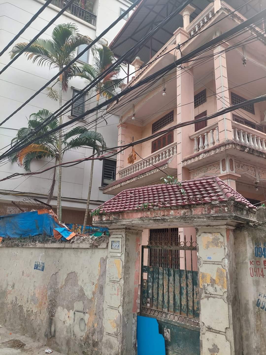 Quan Nhân, Thanh Xuân. 180m2. MT 8m. Giá 23 tỷ. Lô góc, 3 mặt thoáng, view hồ.