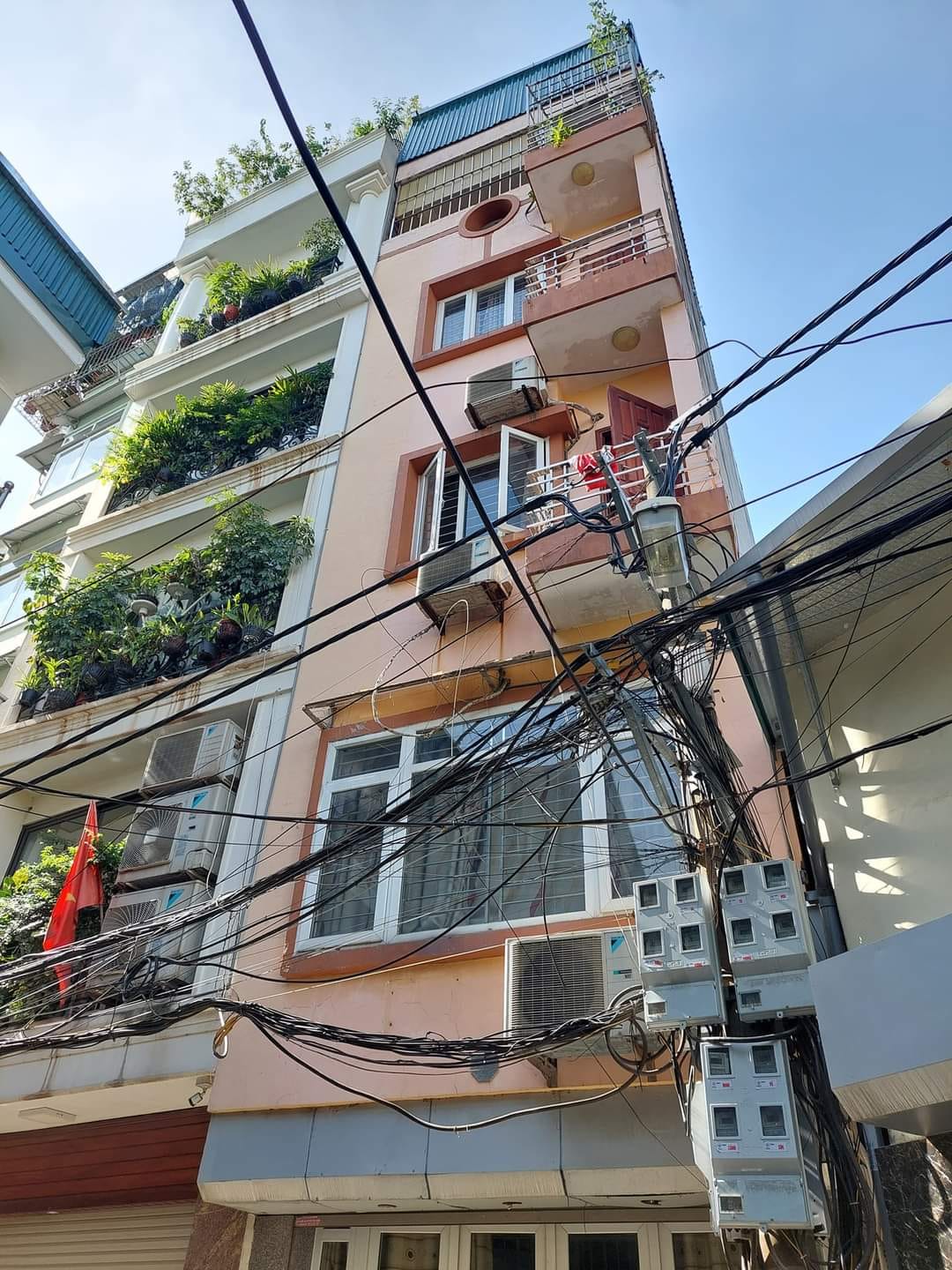 Quan Nhân, Thanh Xuân 45/48T1 x 5. MT 4.3m. Oto đỗ cửa, kinh doanh tốt.