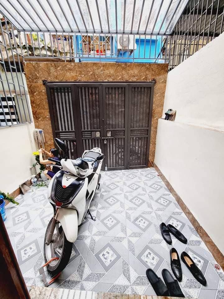 Lê Trọng Tấn, Thanh Xuân 55m2 x 4 tầng. MT 3.5m. Oto đỗ cửa.