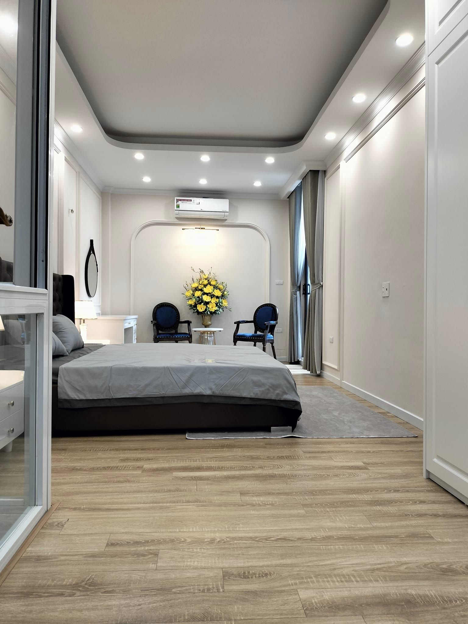 BÁN NHÀ ĐẸP PHỐ NGUYỄN KHANG - DÂN XÂY CHẮC CHẮN - 40 M2 - 6 TẦNG - MT 4.2 – GIÁ NHỈNH 4 TỶ