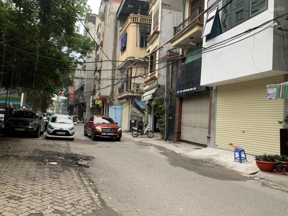 Chủ nhà cần bán gấp căn 35m2 6 tầng mặt tiền 3m5 Ngõ 91 Nguyễn Chí Thanh, thang máy. Giá chỉ 10,5tỷ