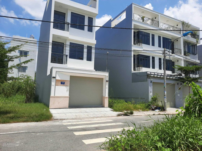 Ra lô đường D11 KDC An Thiên Lý, Phước Long B, Quận 9, đối diện công viên dân hiện hữu 120m2 giá 2 tỷ230