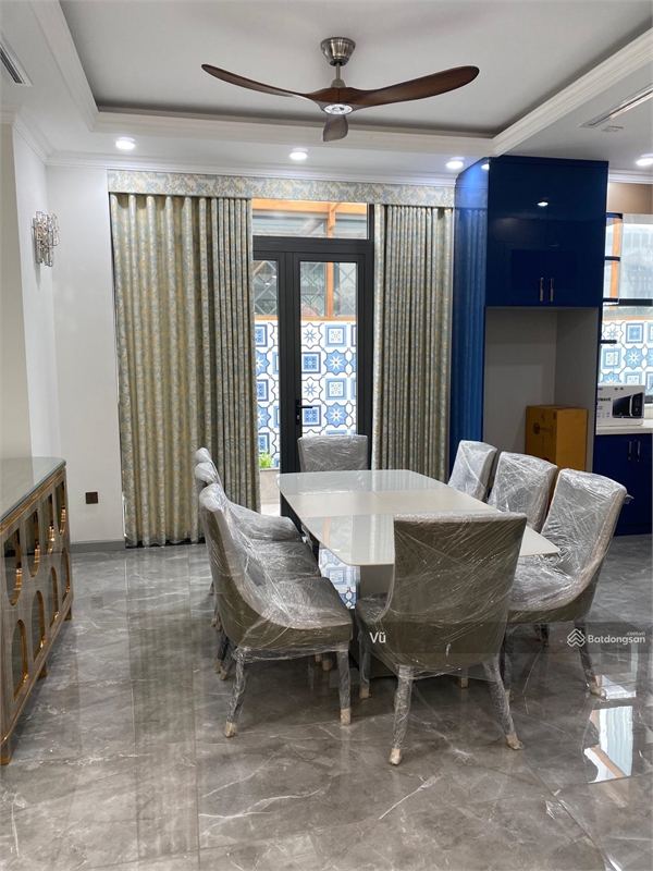 Cho thuê nhà Biệt Thự Lavila 1 trệt 2 lầu - giá bèo 10 tr - 35tr/th.