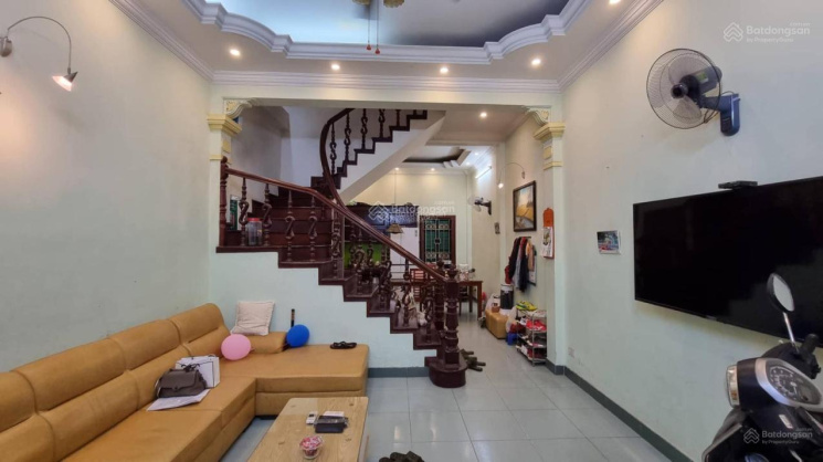 Bán nhà Quan Nhân, Thanh Xuân, 30m2, 4 tầng, 3 Gác, 2.8 tỷ