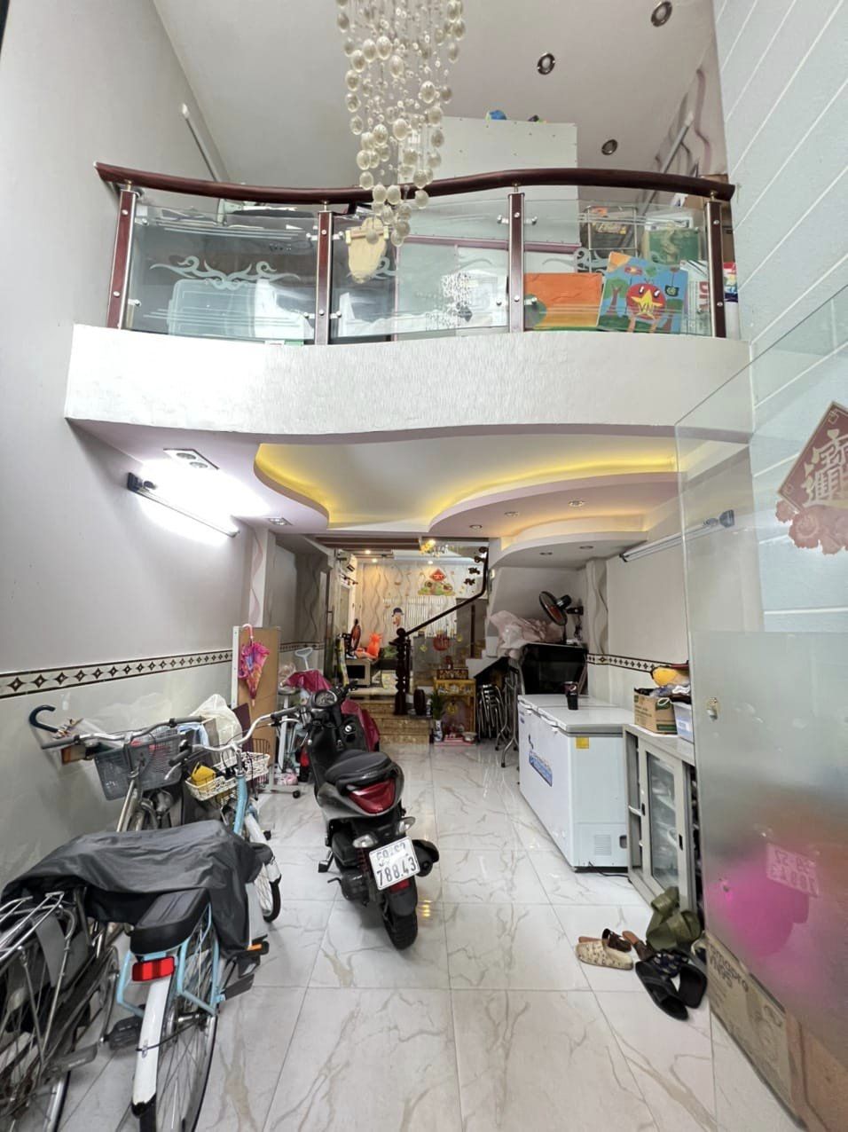 Nhà HXH Lê Quang Định, 4 Tầng, nở hậu, 42m2, 6.9 tỷ