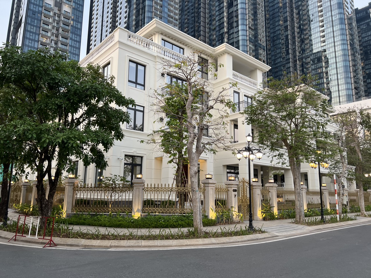 Chính chủ bán biệt thự Bason Quận 1 góc 2 MT 438m2 chỉ 400tỷ mặt sông SG tin thật 100%