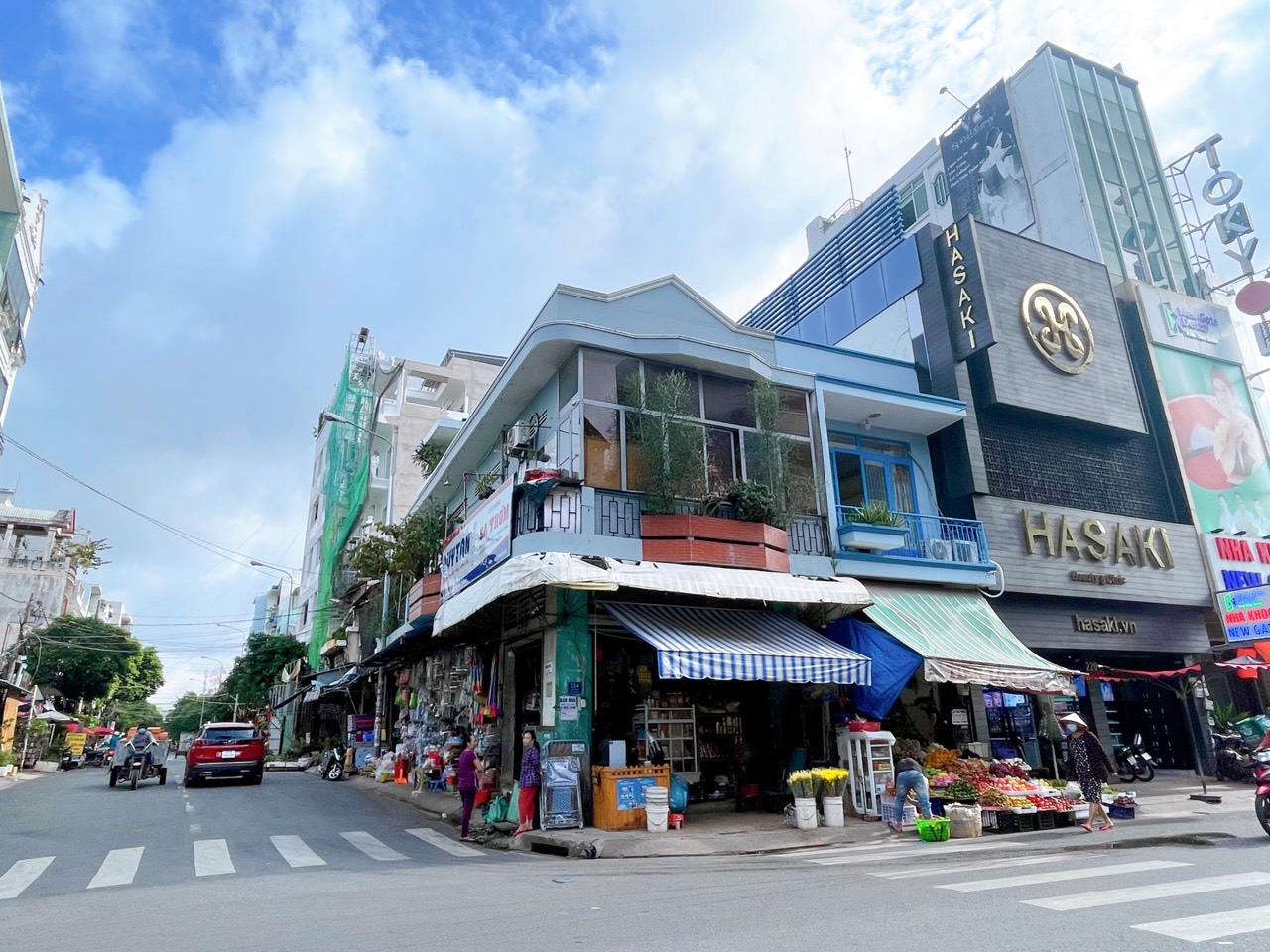 Bán Nhà Góc 2 Mặt Tiền CHỢ TÂN HƯƠNG- Võ Công Tồn, Quận Tân Phú. Vị trí đắc địa, siêu hót.