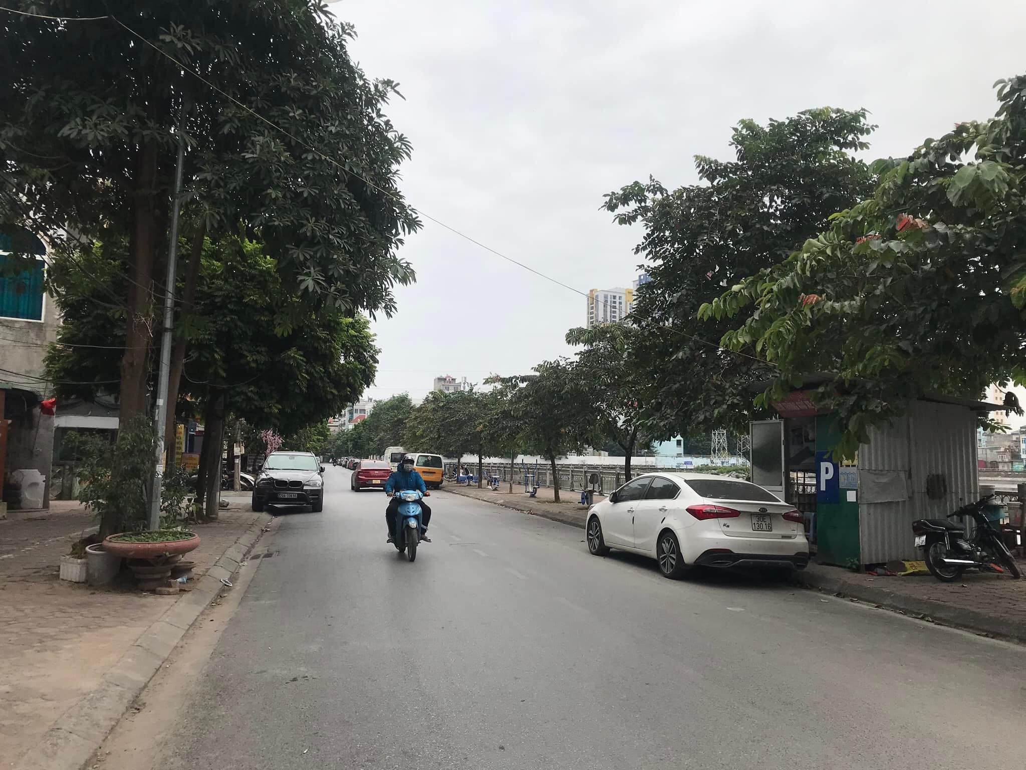 Mặt phố Hạ Đình, Thanh Xuân. 70m2 x 8T. Thang máy. View trực tiếp hồ. Giá 18 tỷ.