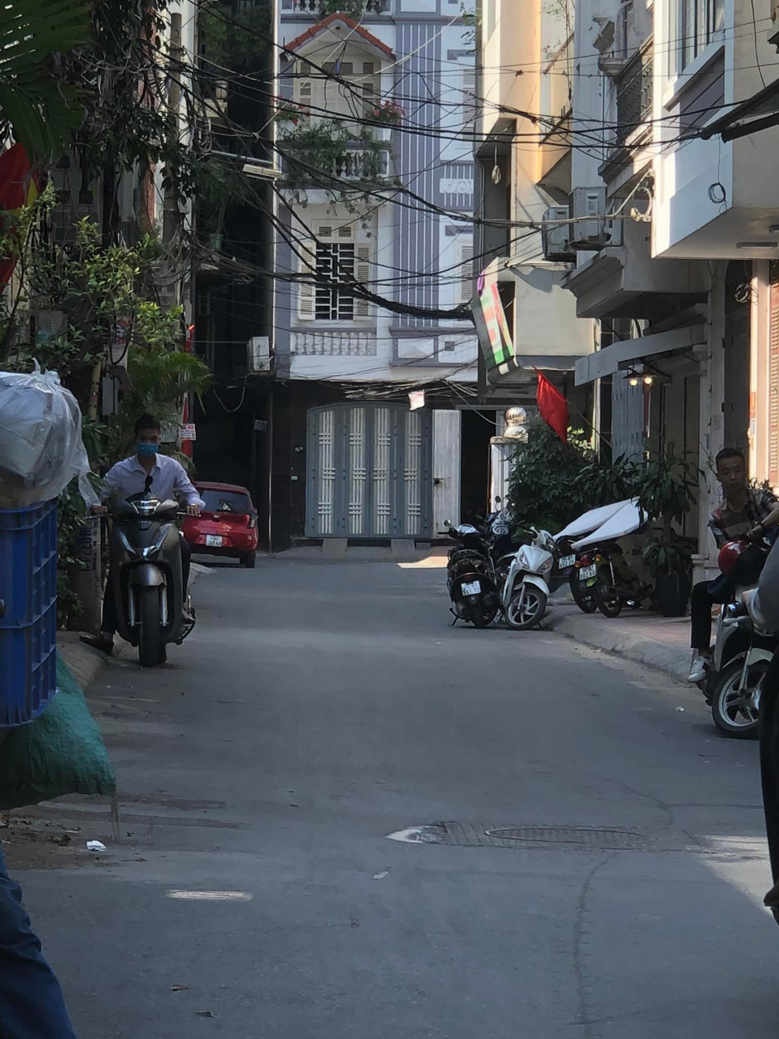 BÁN NHÀ NGÕ 90 HÀNG MÃ, QUẬN HOÀN KIẾM, DIỆN TÍCH 65M, MẶT TIỀN 5M, 5 TẦNG. GIÁ 15,6 TỶ