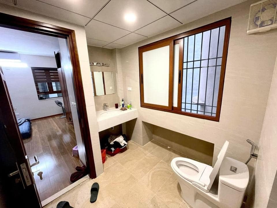 Bán nhà phố Hoàng Ngân, Nhân Chính, Thanh Xuân, 50m², 4 tầng, MT 4.3m, giá 4.45 tỷ