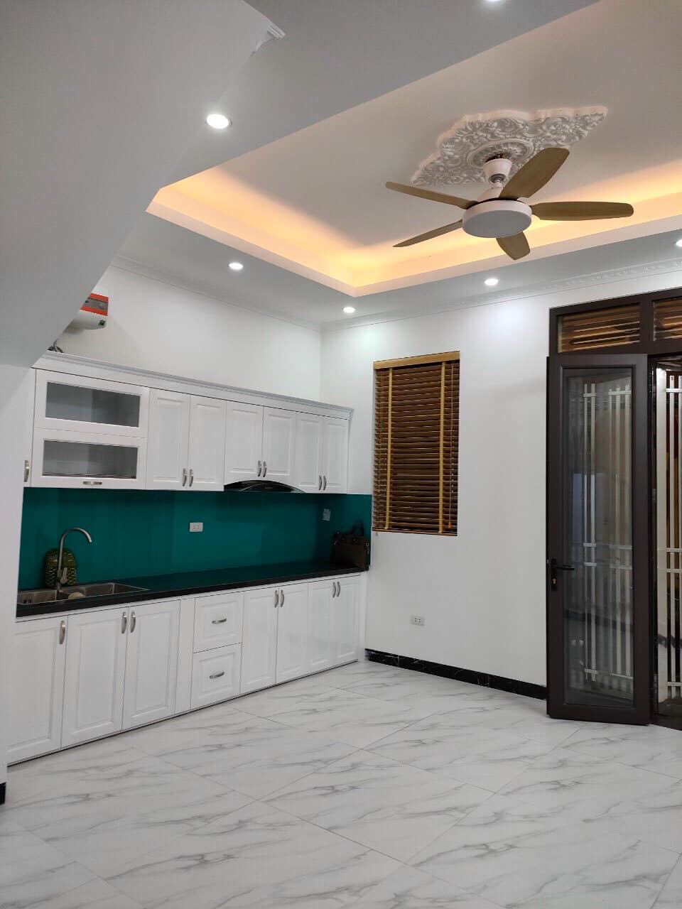 CC bán nhà Lệnh Cư, Khâm Thiên tự xây mới gần ngay phố 33m2 x 5T 4.38 tỷ miễn TG