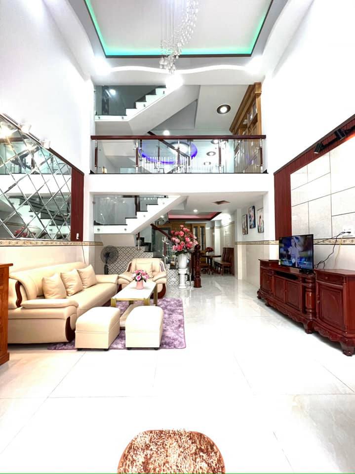 NGỘP HẾT CỨU BÁN THỦ ĐỨC đường XE HƠI 62M2 GIÁ 5,5 TỶ