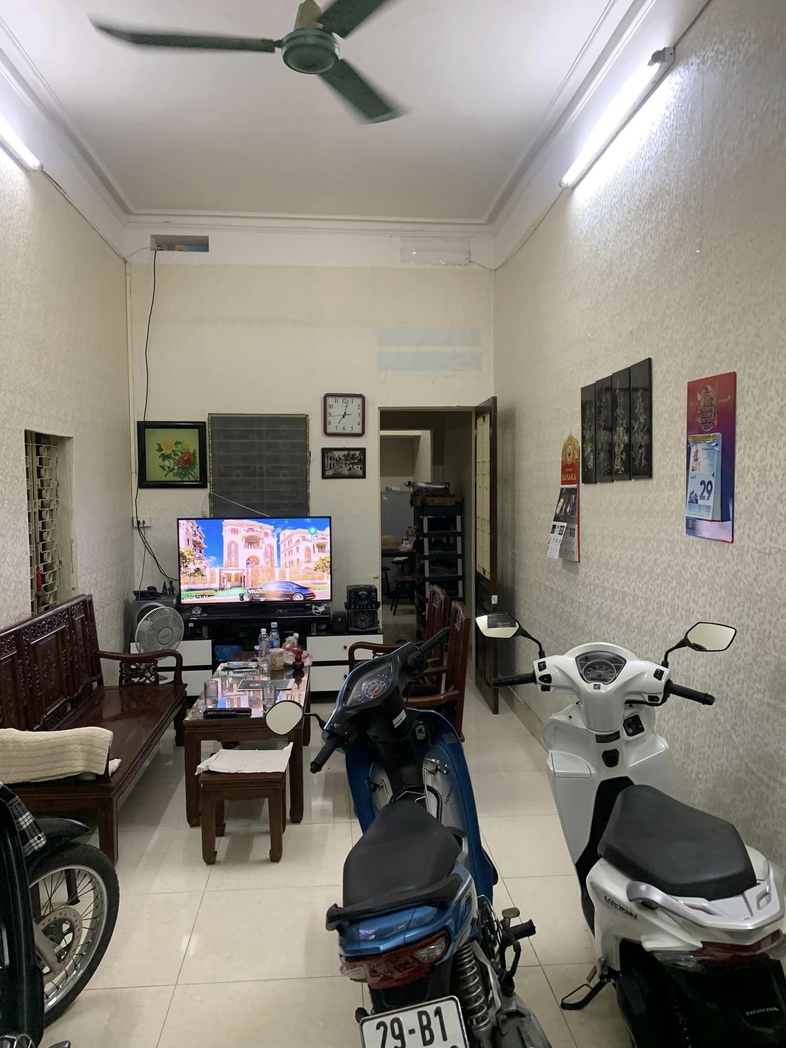 54m2