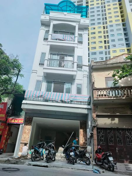 Ô TÔ TRÁNH - KINH DOANH ĐỈNH - 72M2X6 TẦNG THANG MÁY MỚI CỨNG - 10 TỶ