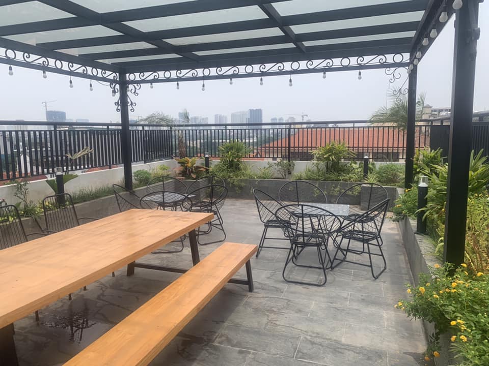 bán nhà ngõ 19 Tô Ngọc Vân - Tây Hồ - diện tích 175m, 7 tầng, thang máy, ô tô 7 chỗ.