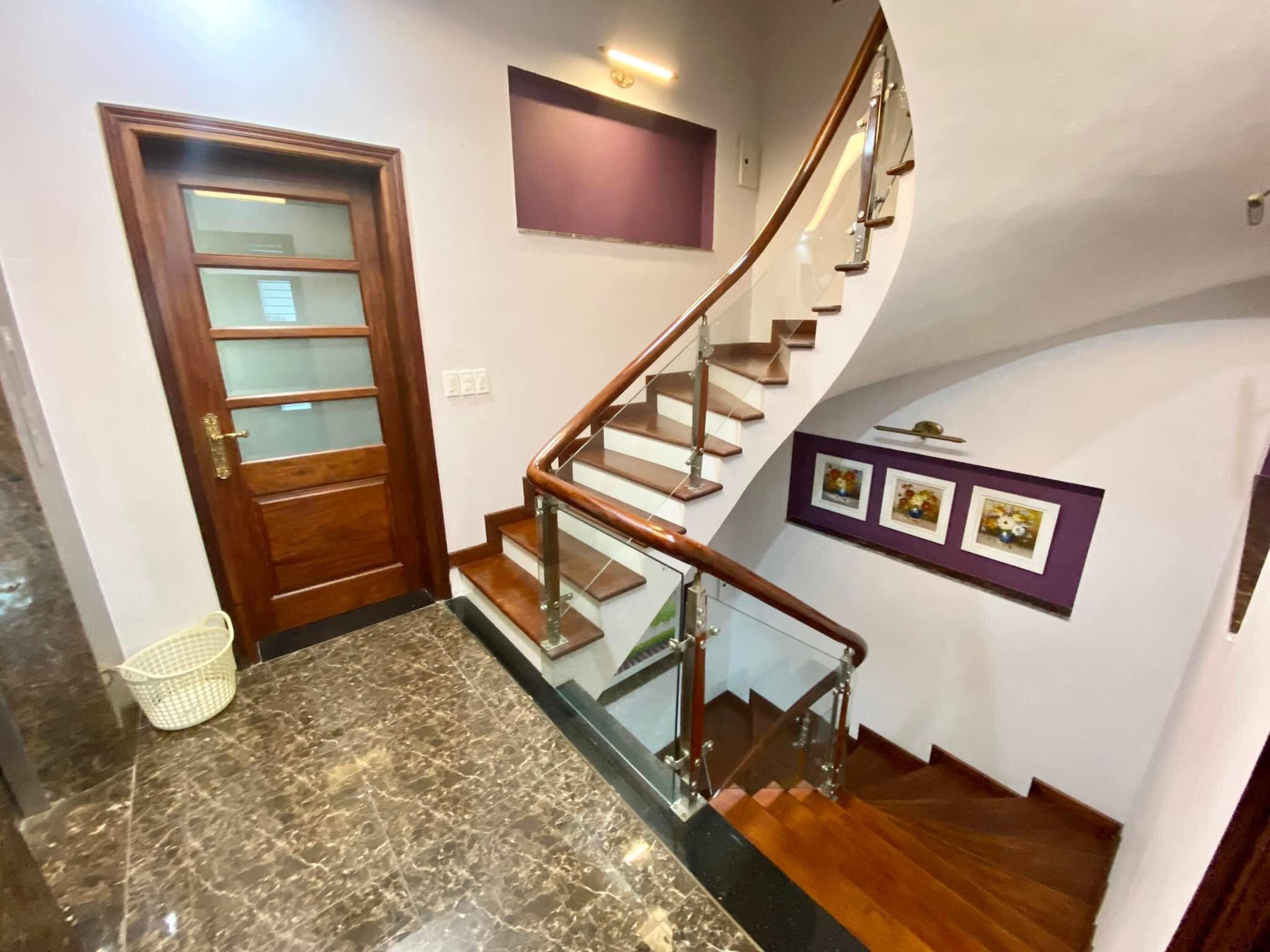 BÁN NHÀ NGÕ 209 ĐỘI CẤN, BA ĐÌNH, NGÕ THÔNG, KINH DOANH, 45M2, 5 TẦNG, CHỈ HƠN 5 TỶ, CỰC HIẾM TRÊN THỊ TRƯỜNG.