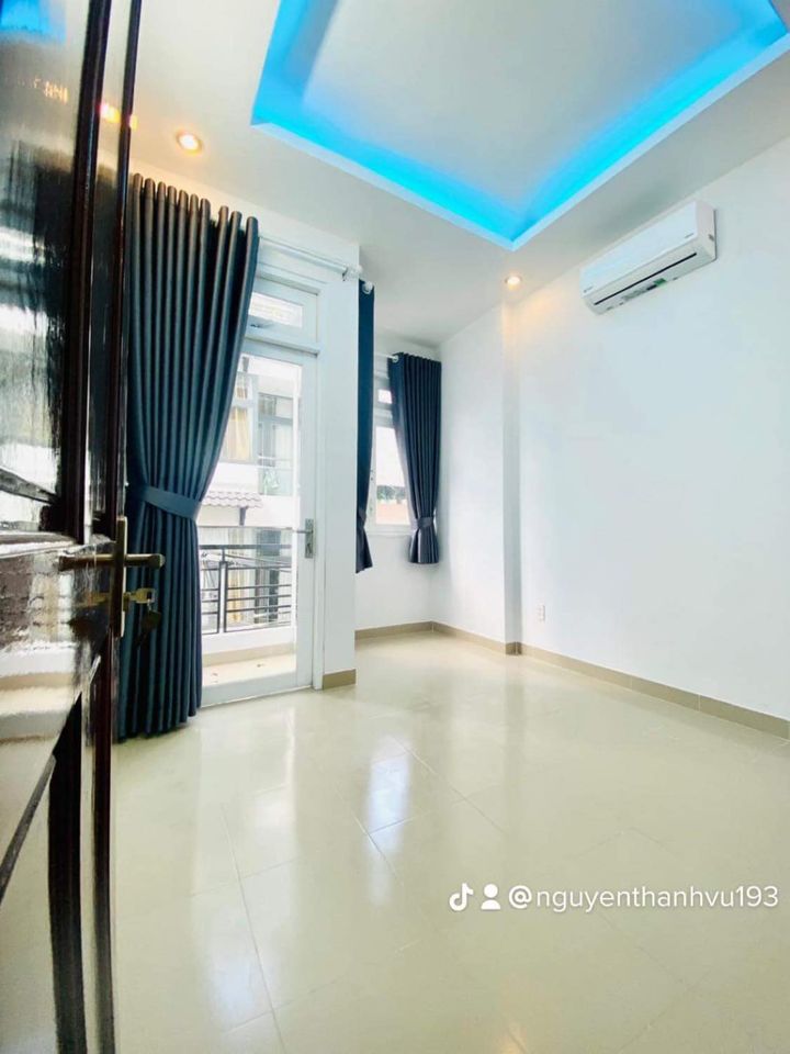 BÁN NHÀ NGUYỄN KIM - TRUNG TÂM QUẬN 10KINH DOANH VĂN PHÒNG ,ONLINE - NGANG 4.5 x10M ÔTÔ VÔ NHÀ - 4 TẦNG BTCT - GIÁ CỰC TỐT