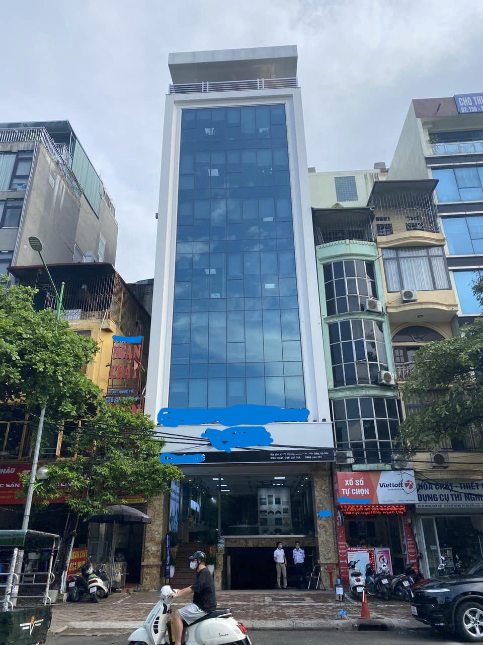 HOÀN QUỐC VIỆT TOÀ VĂN PHÒNG MẶT PHỐ SIÊU VIP 9 TẦNG THANG MÁY - THOÁNG TRƯỚC SAU 300M2 - MT 8M