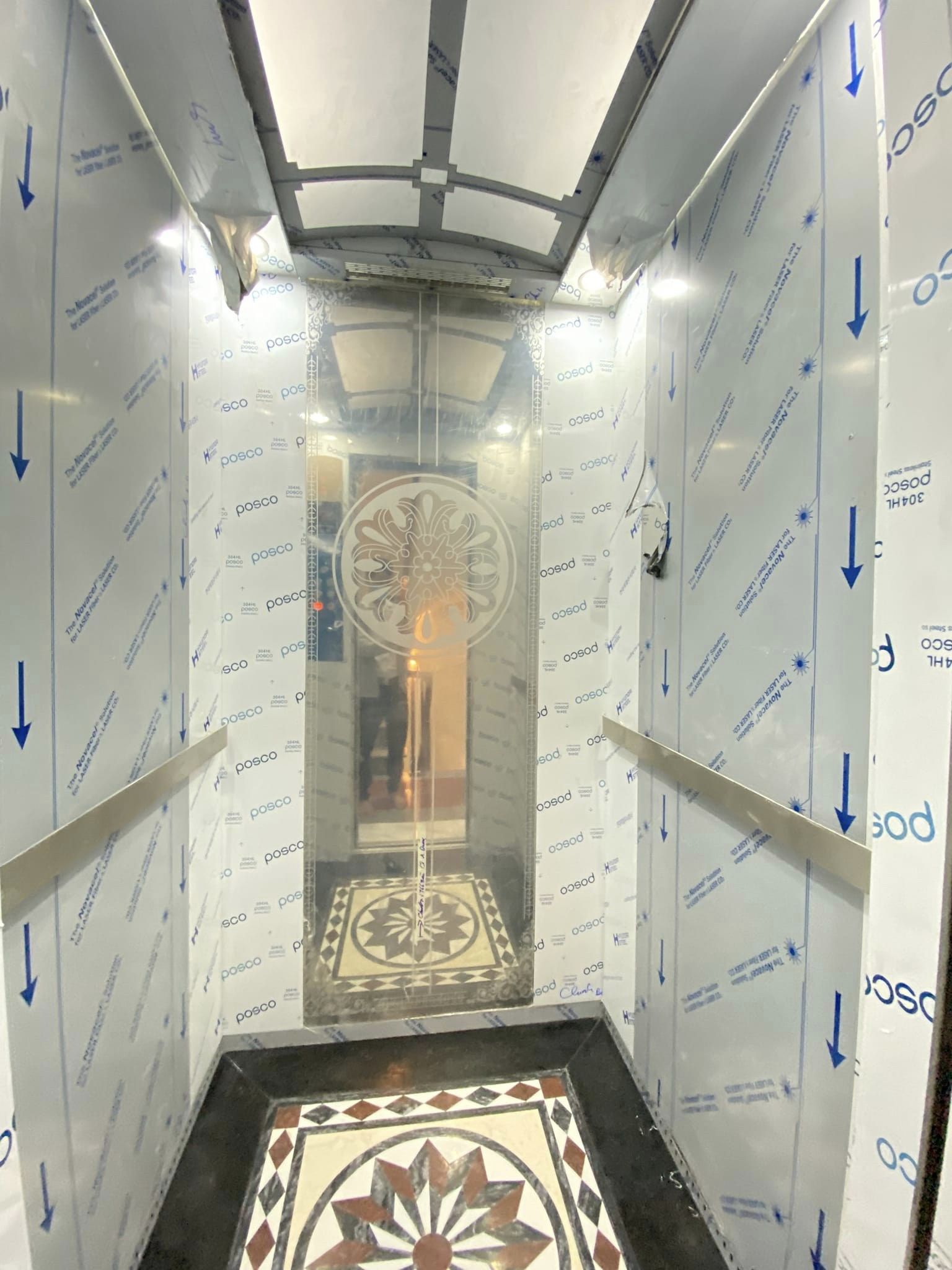 BÁN NHÀ THỊNH QUANG,ĐỐNG ĐA-6.1 TỶ-40M2 6T MT 4.5M-THANG MÁY,Ô TÔ 5M,LÔ GÓC,NHÀ ĐẸP HIẾM