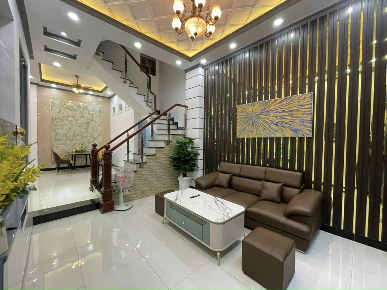 Nhà Mới Hẻm Xe Hơi 4 Tầng Ngang 7m - Kế Phú Mỹ Hưng - Quận 7 Giá Chỉ 8Tỷ Hơn - Huỳnh Tấn Phát