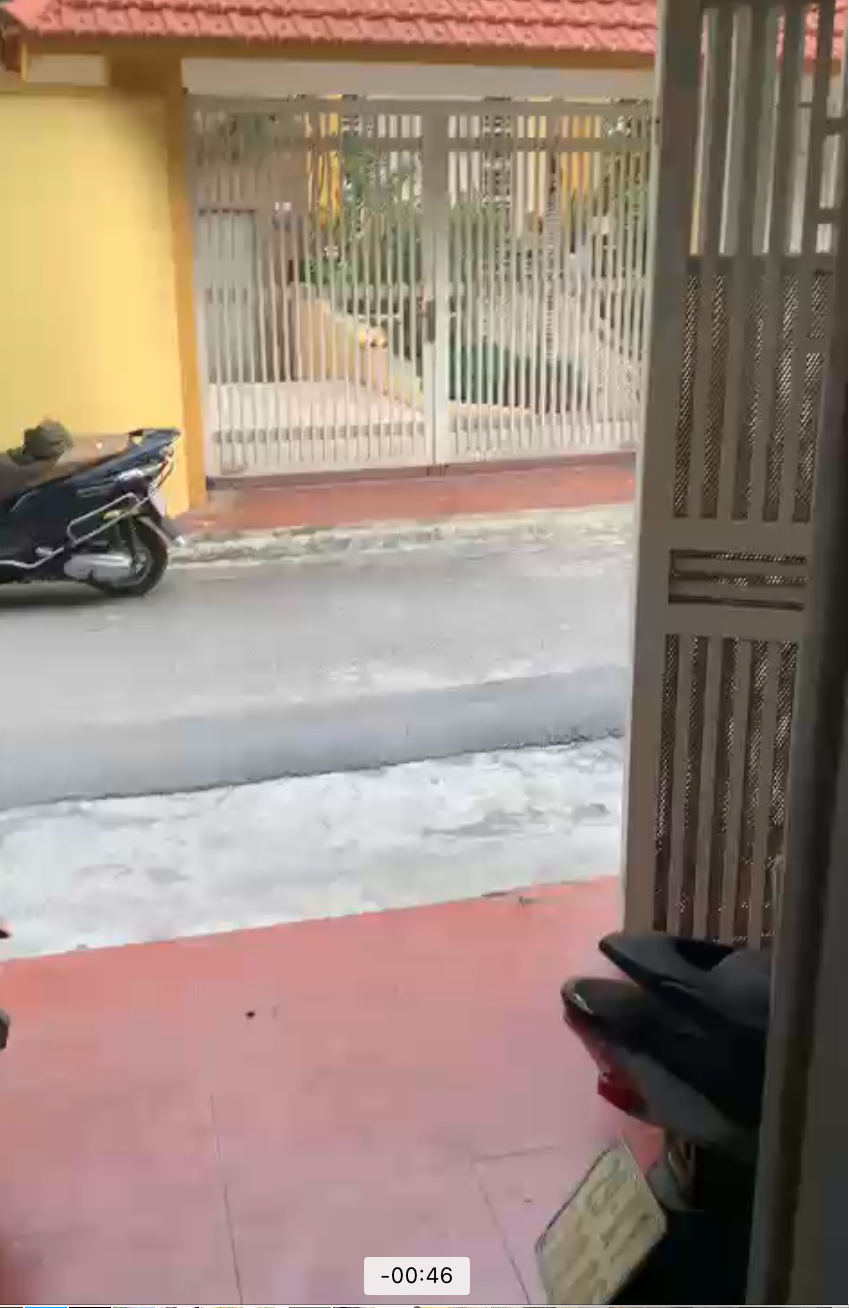 Giảm 300 triệu,P/lô oto tránh oto, nhà 3 tầng đẹp Phường Giang Biên 41m, MT4,1m Chỉ 3.9tỷ