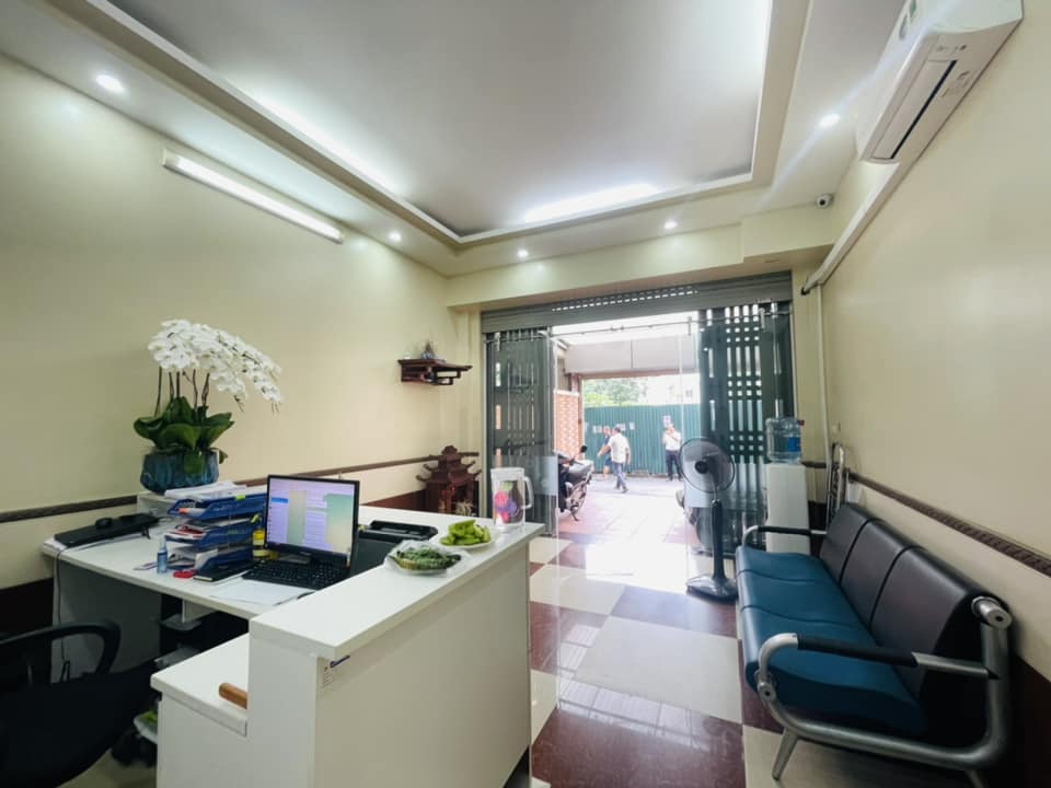 CHỦ NHỜ BÁN GẤP NHÀ CẦU GIẤY - TRẦN QUỐC HOÀN - PHÂN LÔ Ô TÔ TRÁNH - KINH DOANH ĐỈNH CAO