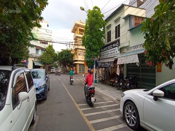 Mua bán nhà 2 mặt tiền đường Ngô Gia Tự ban-nha-mat-tien-ngo-gia-tu-2