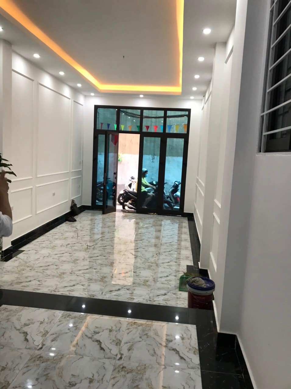 Bán nhà riêng trung tâm Q.Đống Đa - Nhà mới ở luôn, 5 tầng lô góc, ô tô qua nhà - giá chào 7,7 tỷ