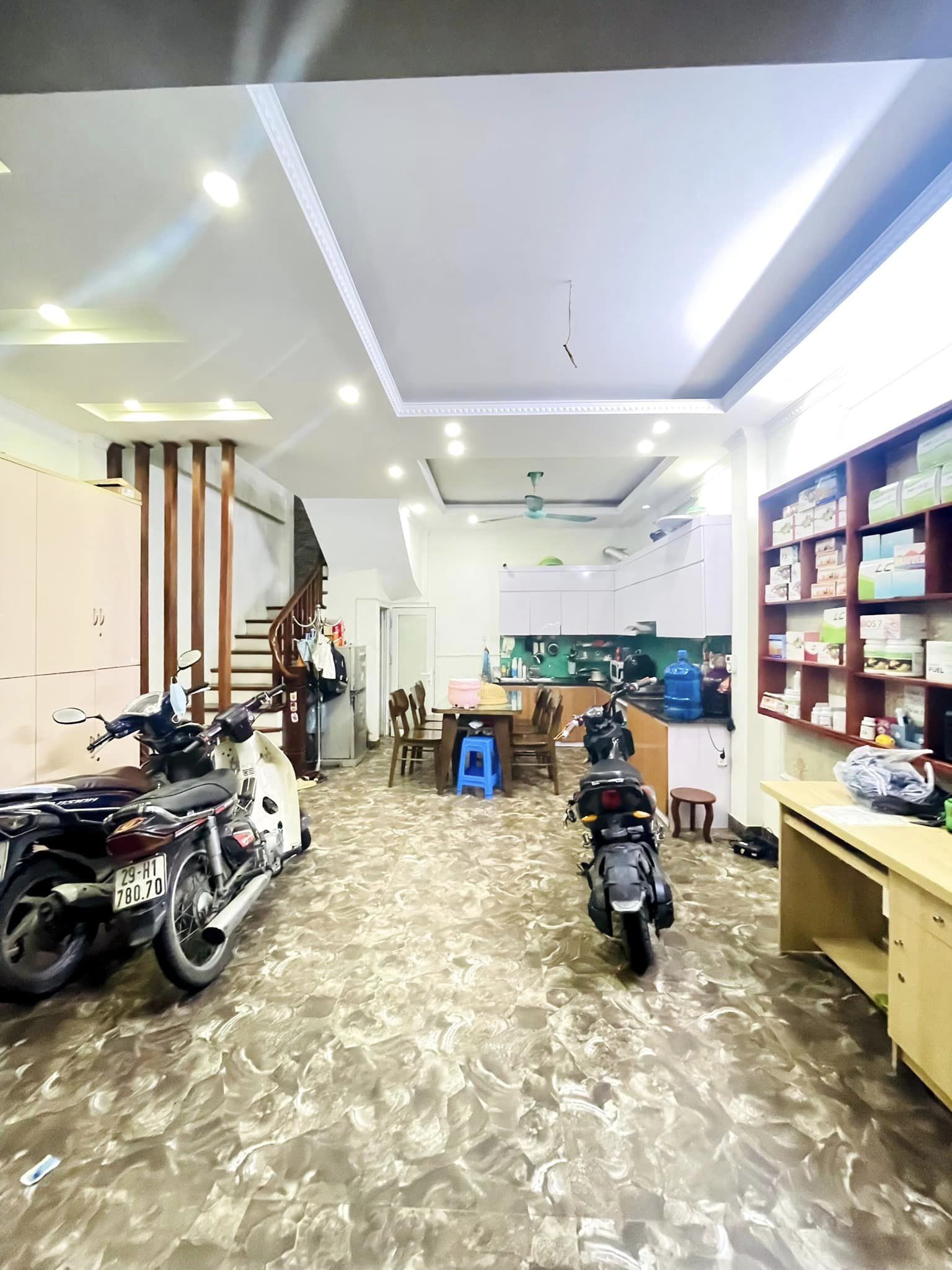 Khương Hạ, Thanh Xuân 36m2 x 5 tầng. MT 5m. Lô góc, kinh doanh đỉnh.