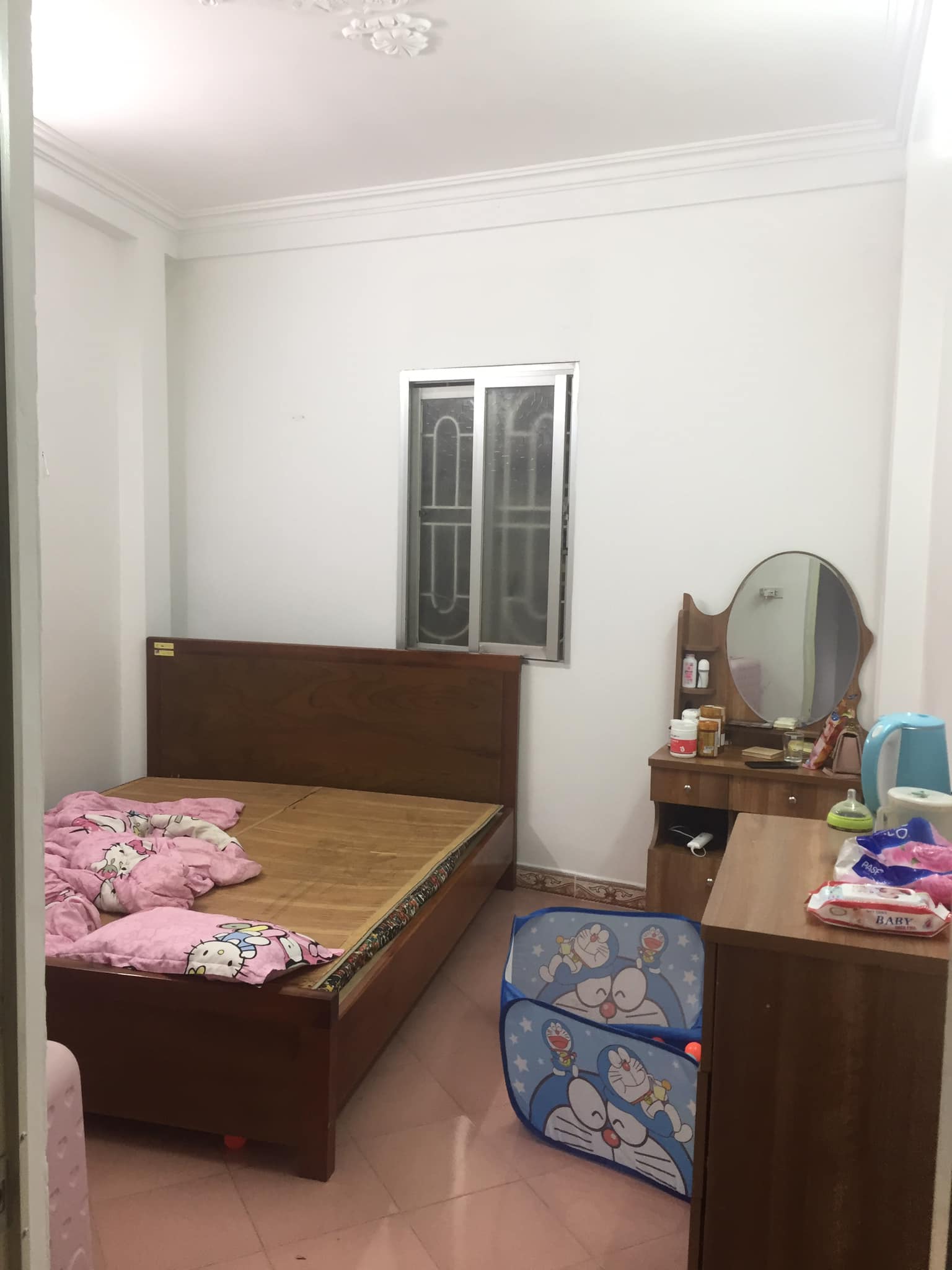 BÁN NHÀ HÀO NAM 27m, 2.2ty, SỔ ĐỎ, SÁT ĐƯỜNG LỚN