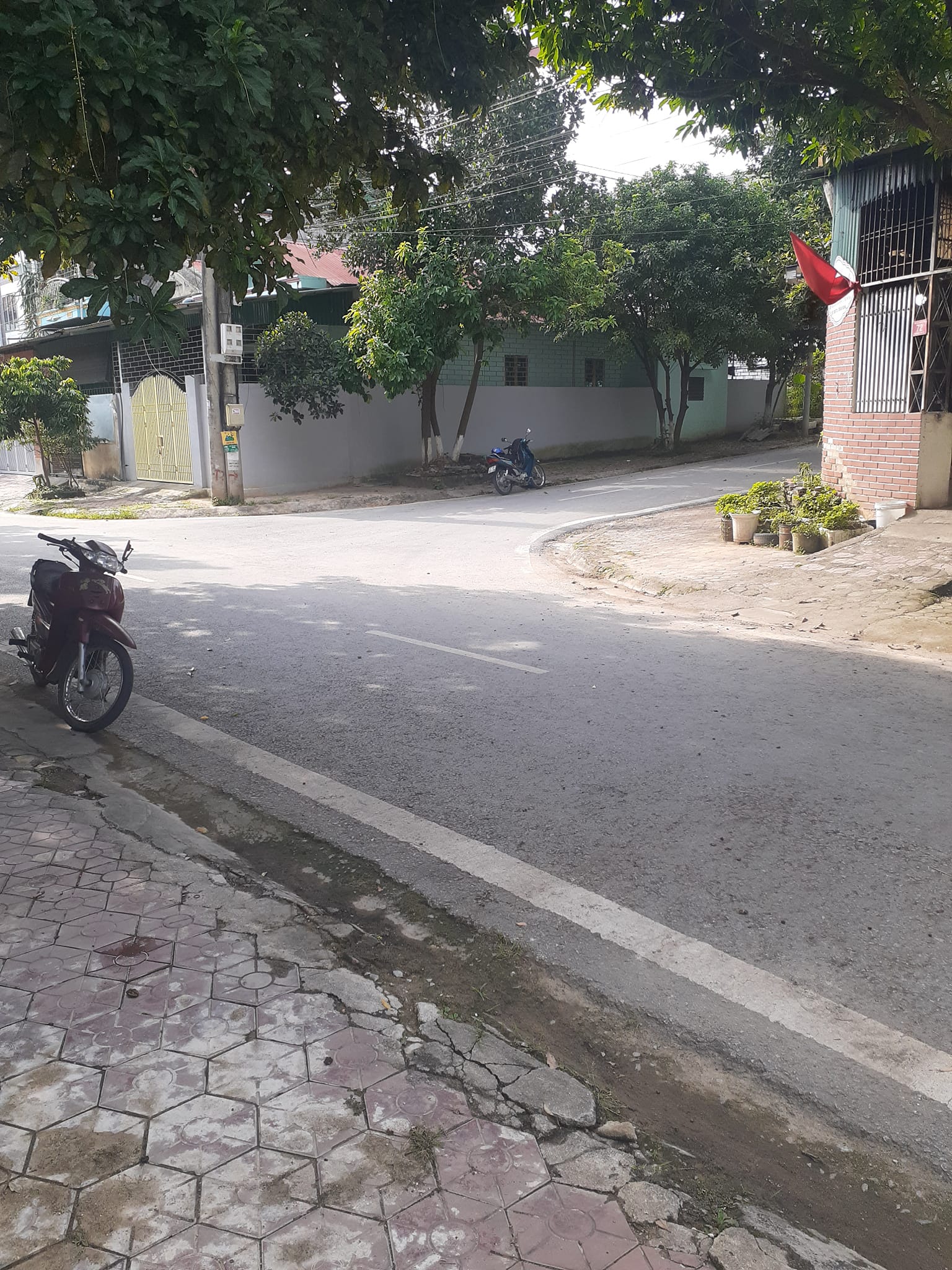 Em bán mảnh đất 2 mặt tiền ở đội 9 Pom Lót