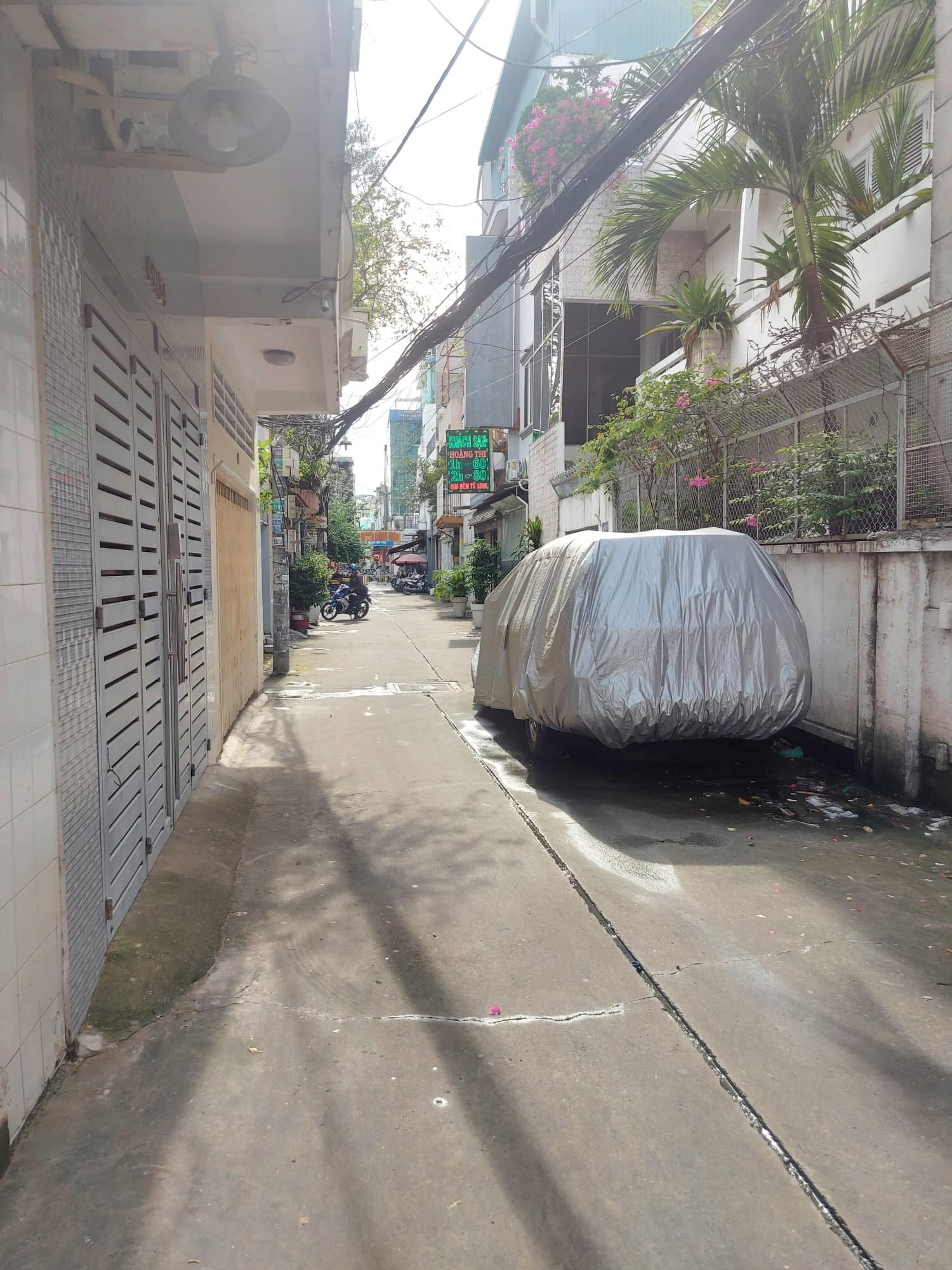 BÁN GẤP NHÀ NGUYỄN TRI PHƯƠNG QUẬN 10 , NGAY CẦU VƯỢT 3/2TRUNG TÂM HÀNH CHÍNH - 4 TẦNG SỔ ĐẸP HOA HẬU .