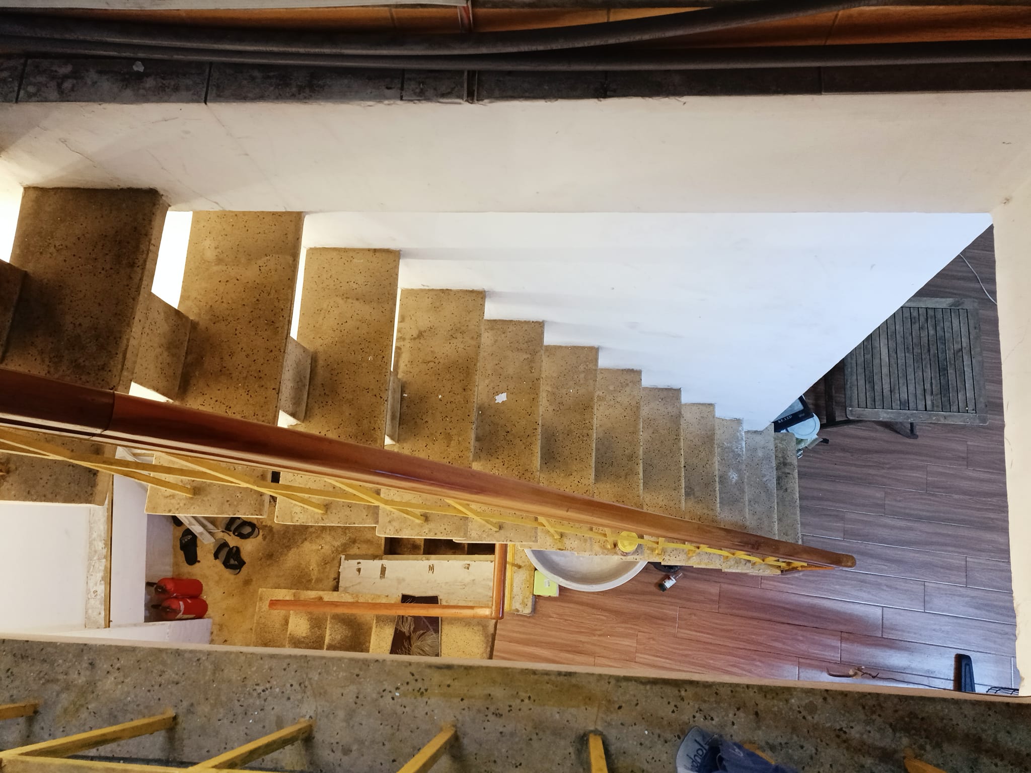 BÁN NHÀ HẼM XE HƠI LẠC LONG QUÂN QUẬN 11 -SÁT MẶT TIỀN ĐƯỜNG -50M2 TẶNG NỘI THẤT CHỈ 6 TỶ