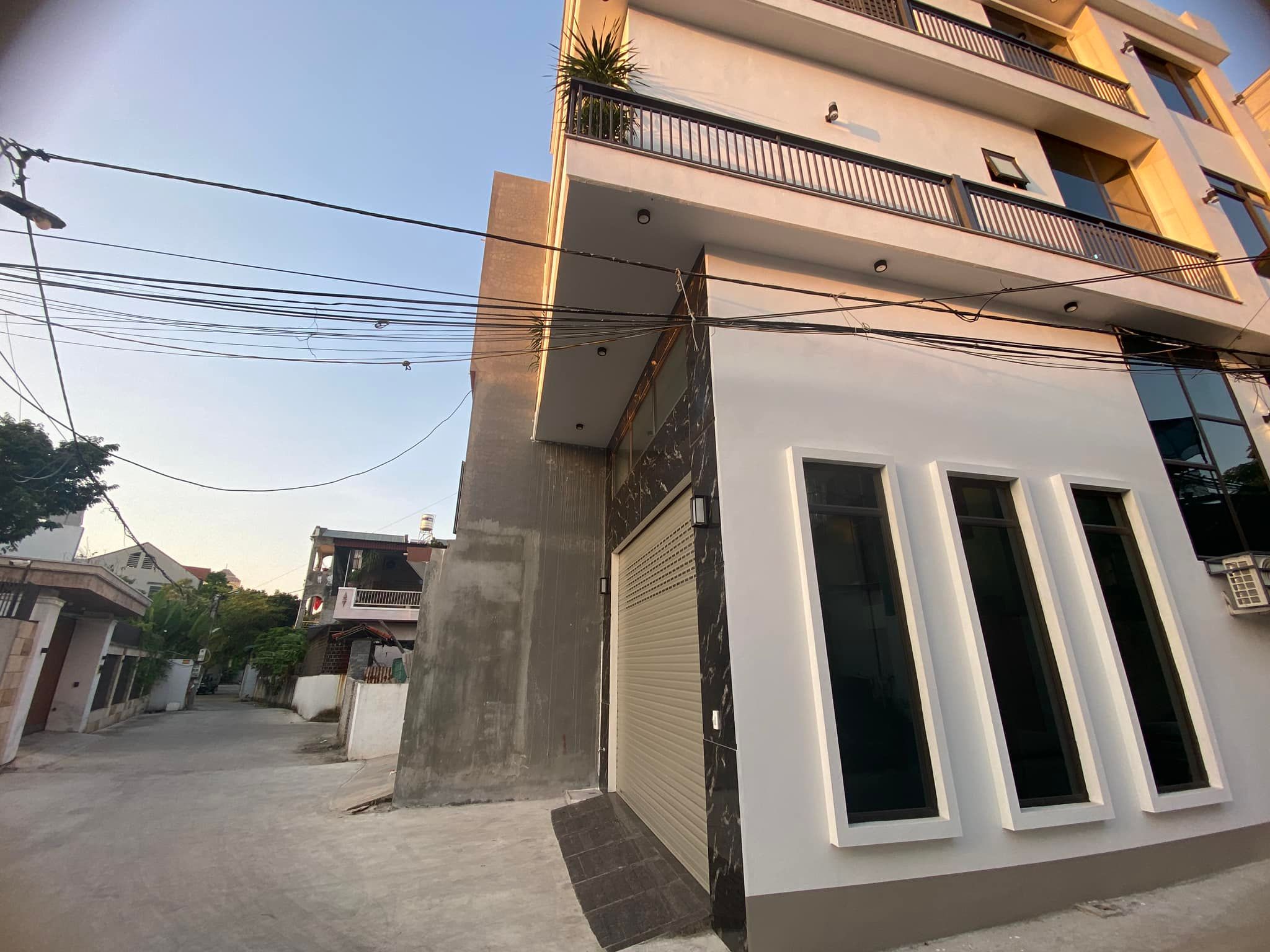 Bán nhà 3 tầng 2 mặt tiền Full nội thất Minh Cầu,p Phan Đình Phùng,tp Thái Nguyên. 3ty