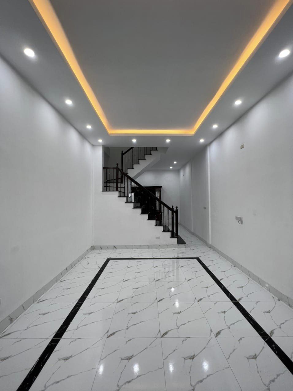 NHÀ ĐẸP HOÀNG MAI-MỚI XÂY 4PN-43M2-4T-CHỈ 4.25 TỶ.