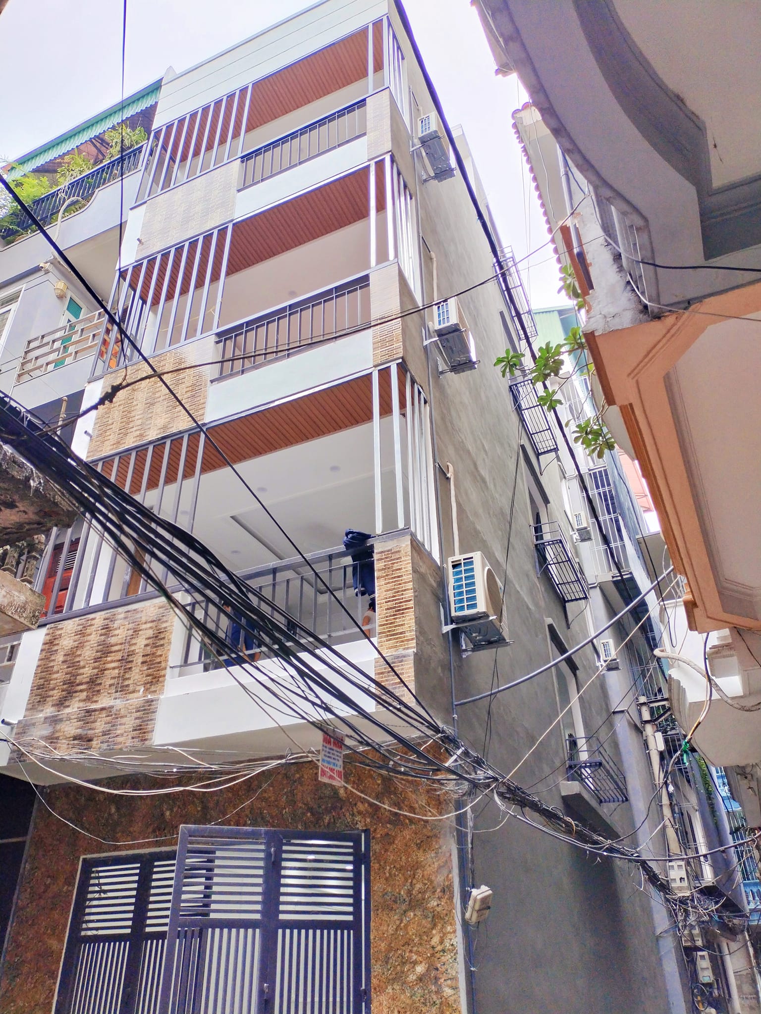 BÁN NHÀ ĐỘI NHÂN,BA ĐÌNH-7.1 TỶ-46M2 5T MT 4.5M-HAI MẶT NGÕ,30M RA PHỐ,SÁT Ô TÔ,NHÀ ĐẸP