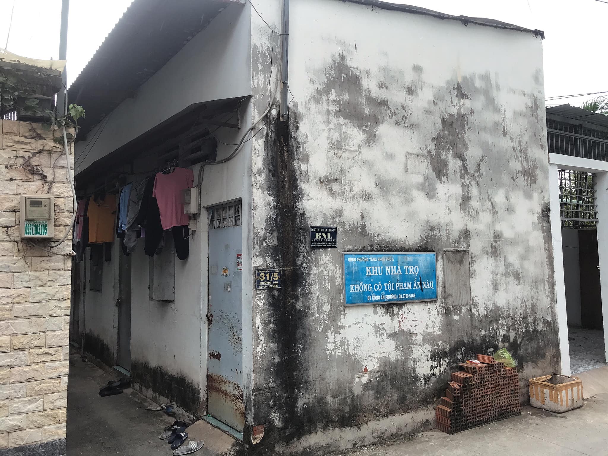 Bán nhà với dãy trọ quận 9, hẻm xe tải tránh nhau, giá chưa đến 40tr/m