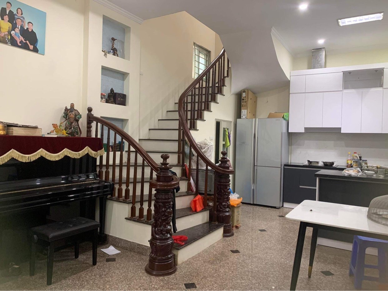 Bán nhà Khương Đình Thanh Xuân 60m2 5 tầng mặt tiền 5.2 m giá nhỉnh 6 tỷ