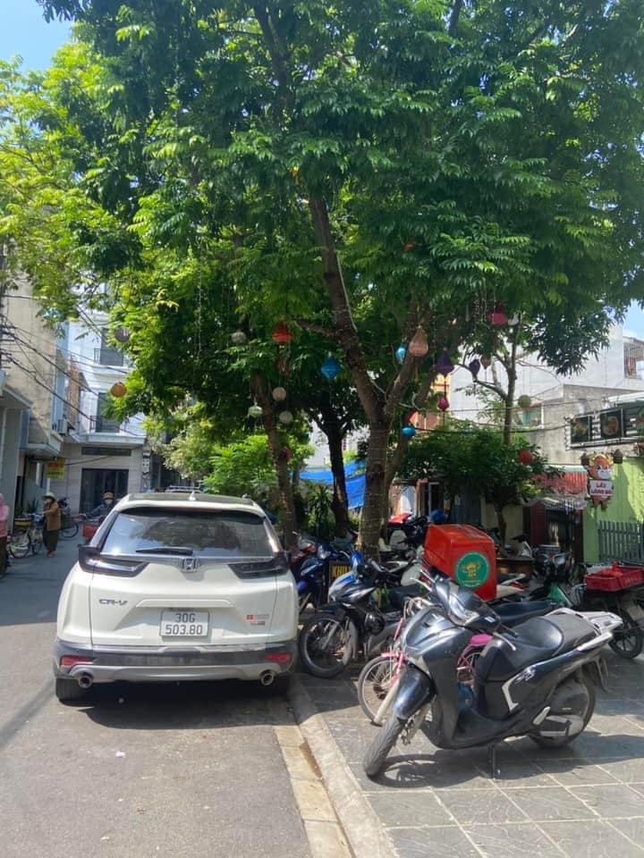 Cần Bán Gấp nhà ngõ ô tô tại Ngọc Lâm, an sinh đỉnh cao, DT 65m2, 4 tầng, 4PN, chỉ 7.4 tỷ,